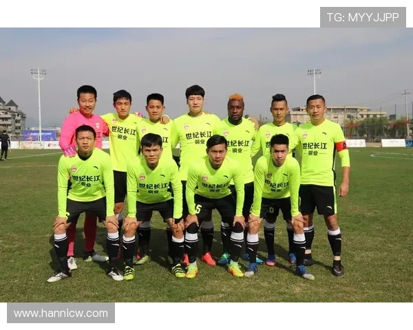 上海足球队战术创新引领潮流最新足球战术十强解析